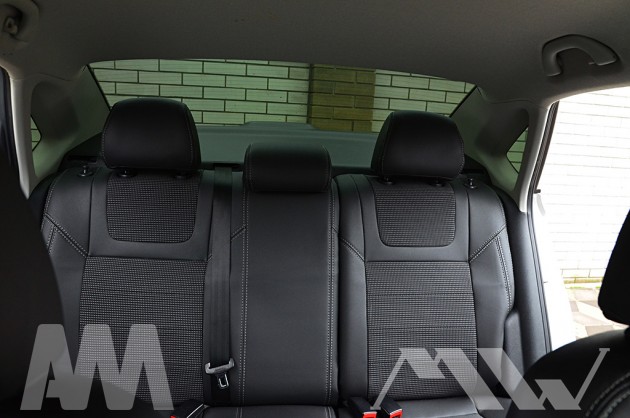 Фото 6 Шкіряні авточохли серії Dynamic Style для Seat Ibiza Mk4 